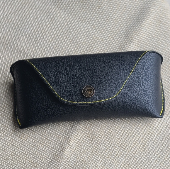 Moscot eyeware case - Picture 1 of 7